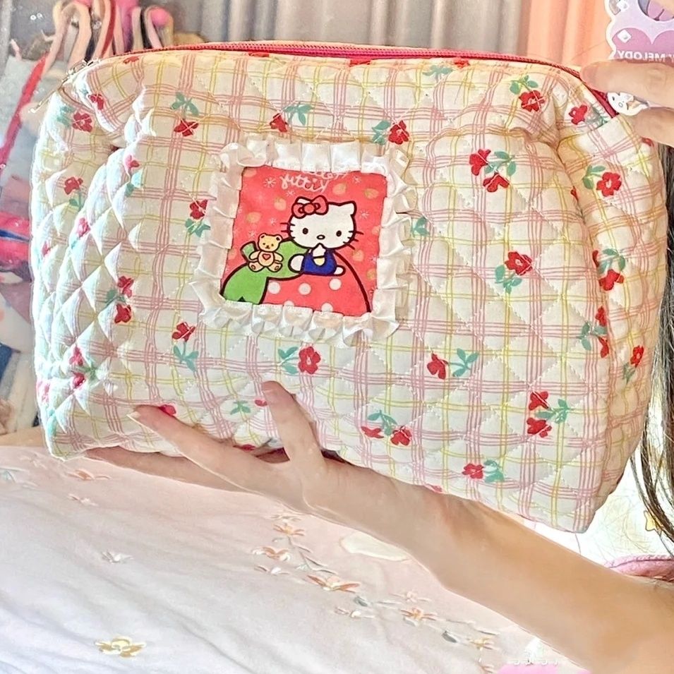 Hello Kitty makeup bag online