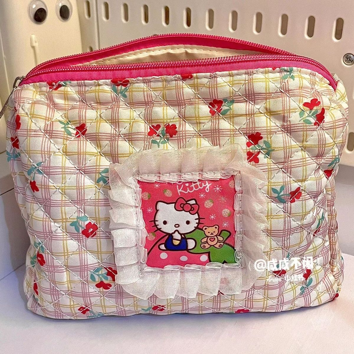 Hello Kitty Storage Bags |Pouch Keychain Wallet| Cosmetic Makeup Bag | Pencil case Coin Purse B42