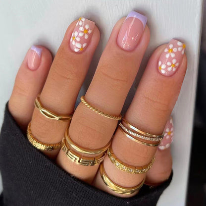 Pastel Flowers | Short Squoval Manicure | Press On Nails N356