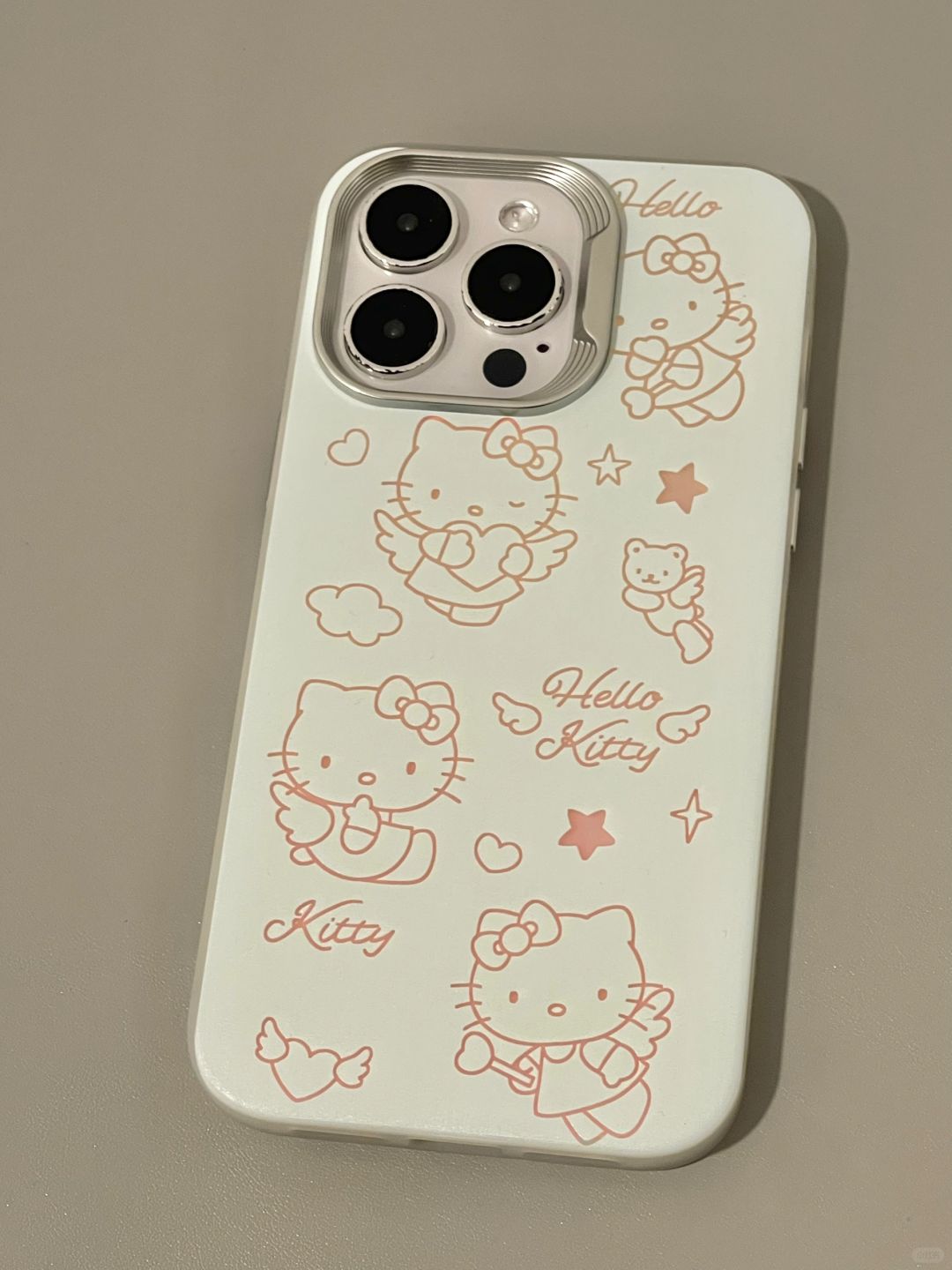 Angle Hello Kitty iPhone Case L33