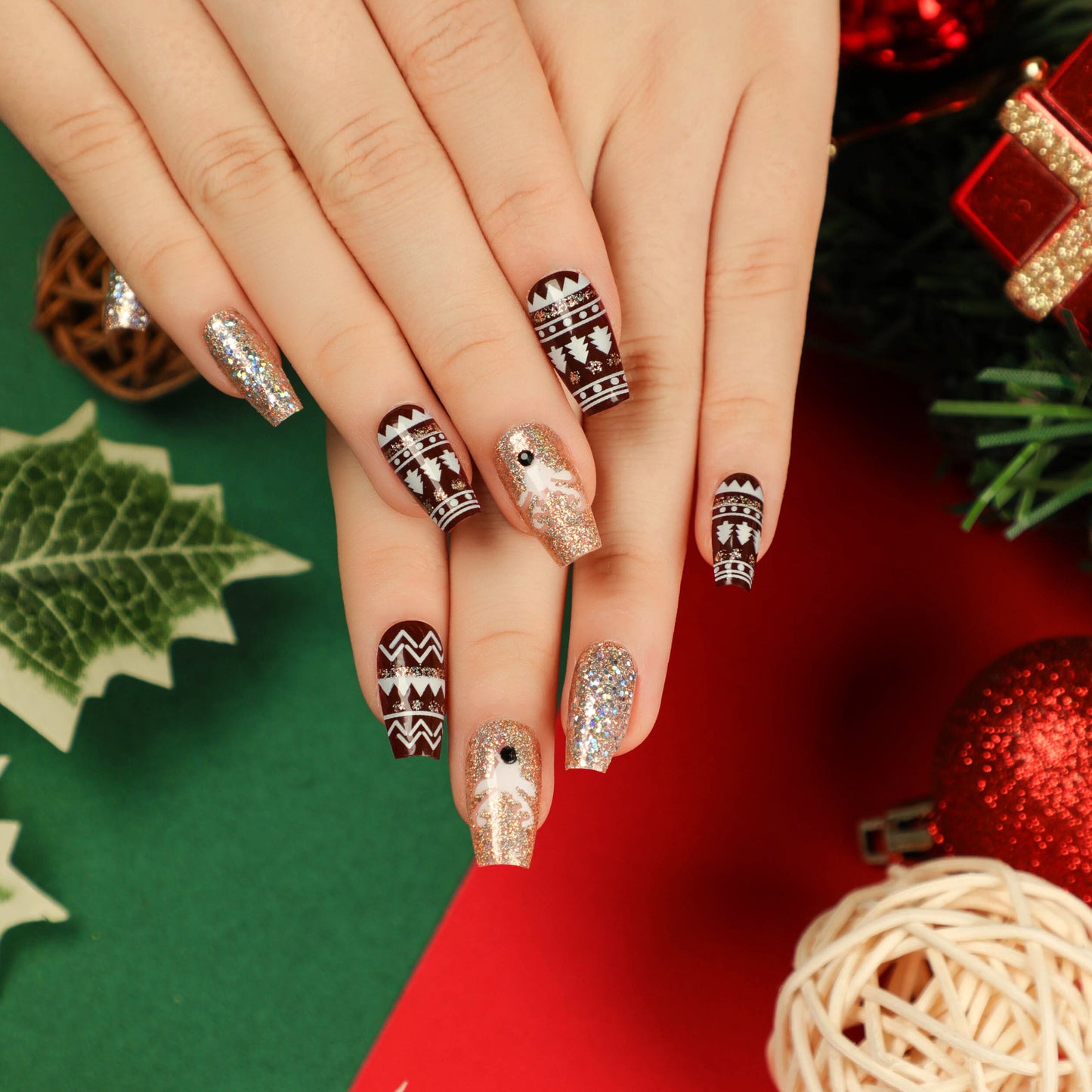 Golden Reindeer | Medium Coffin Manicure | Press On Nails N481