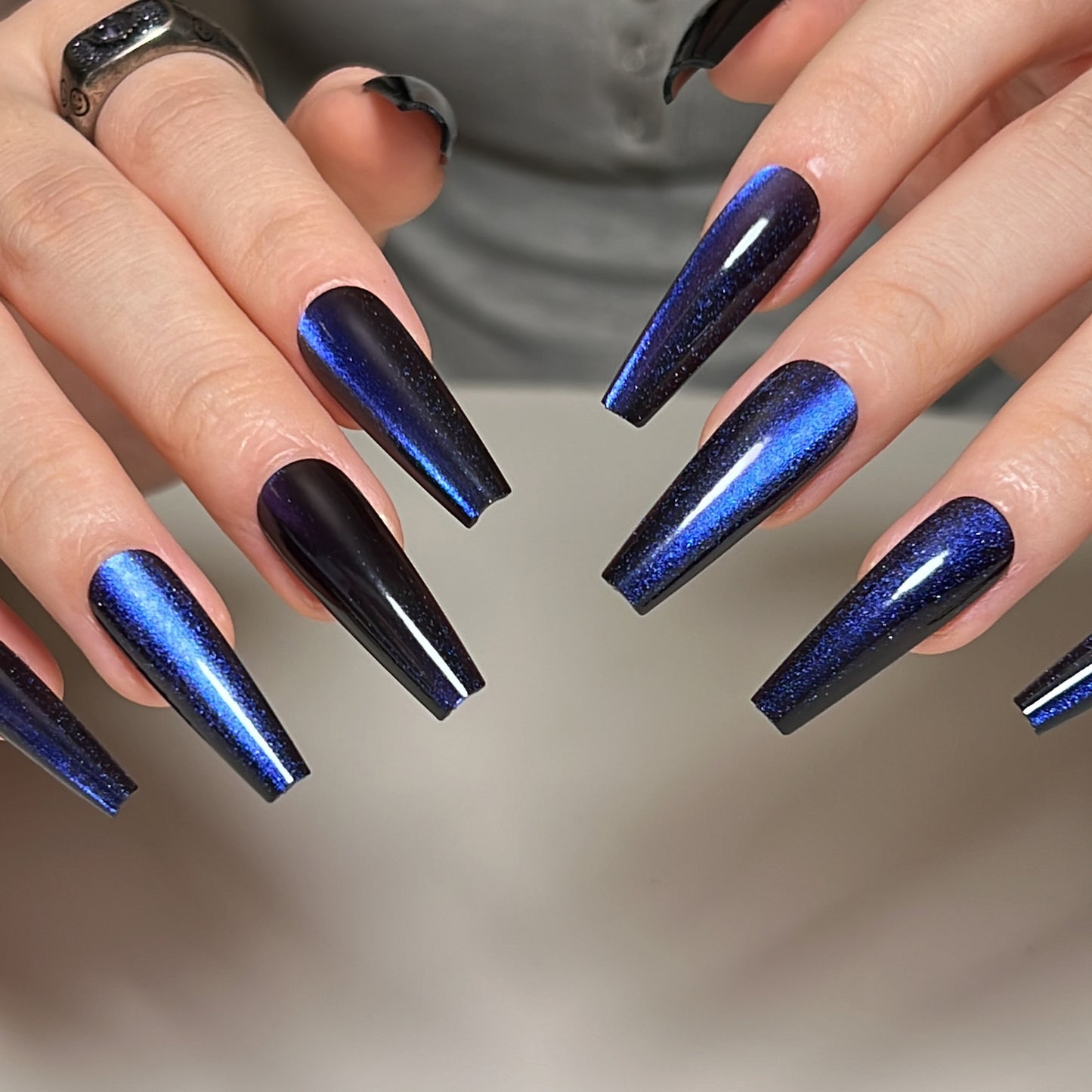 Bordeaux Glimmer Glam| Long Coffin Manicure | Press On Nails N655