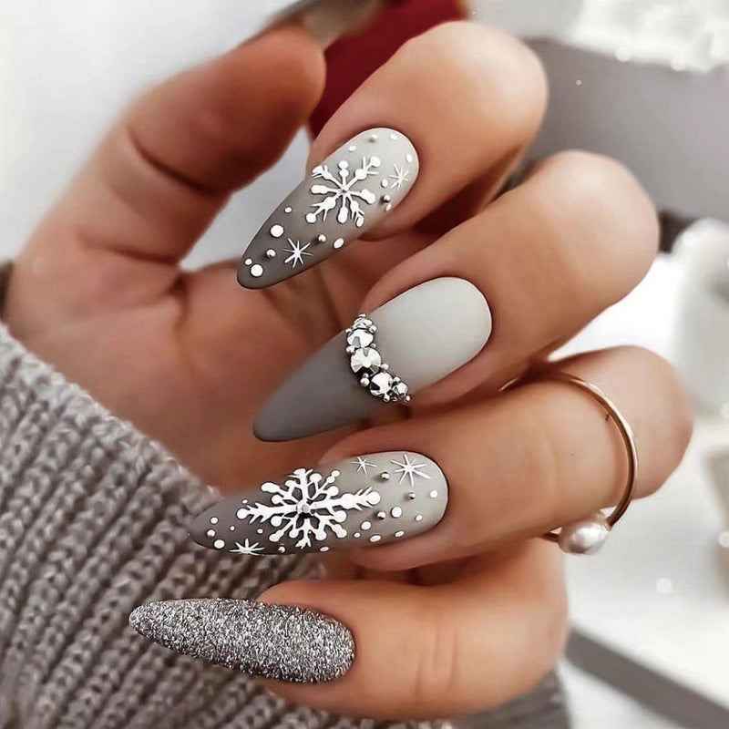 Glamorous Grey Snowflurry| Medium Almond Manicure | Press On Nails N513