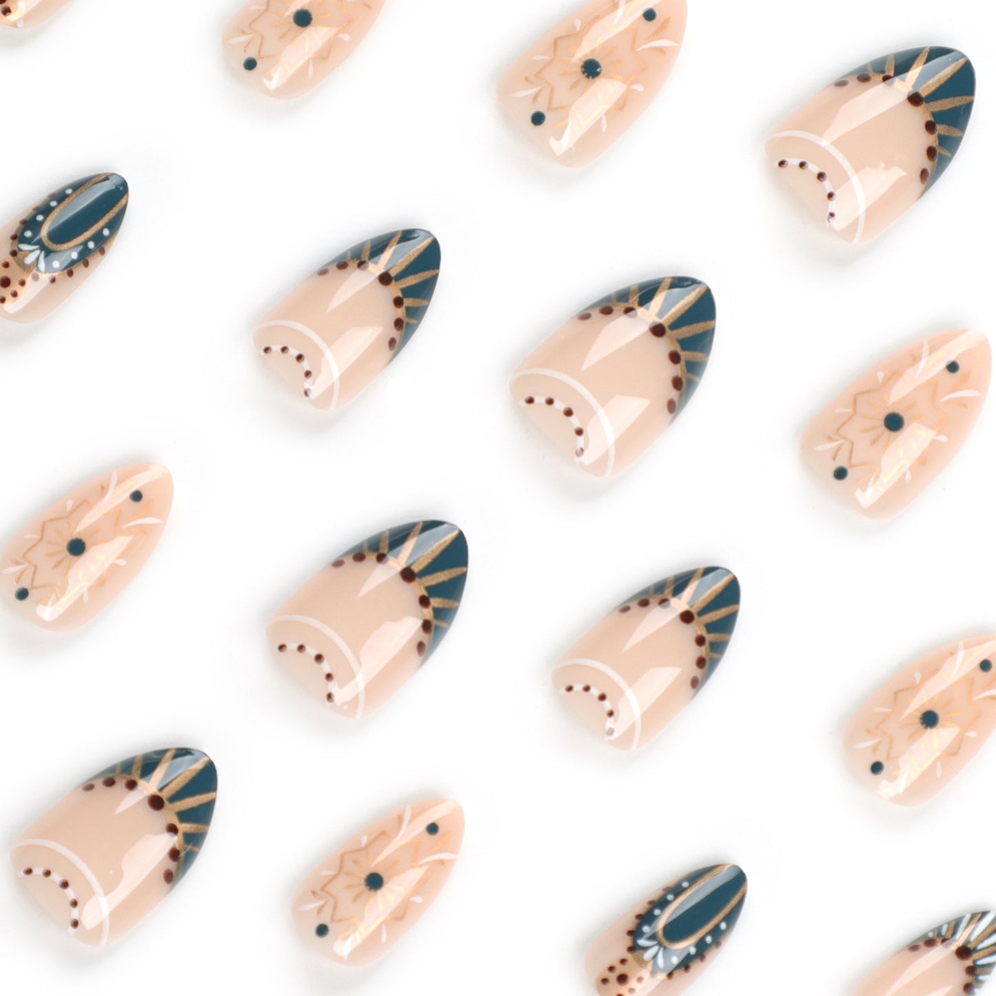 Totemic Artistry | Short Almond Manicure | Press On Nails N664